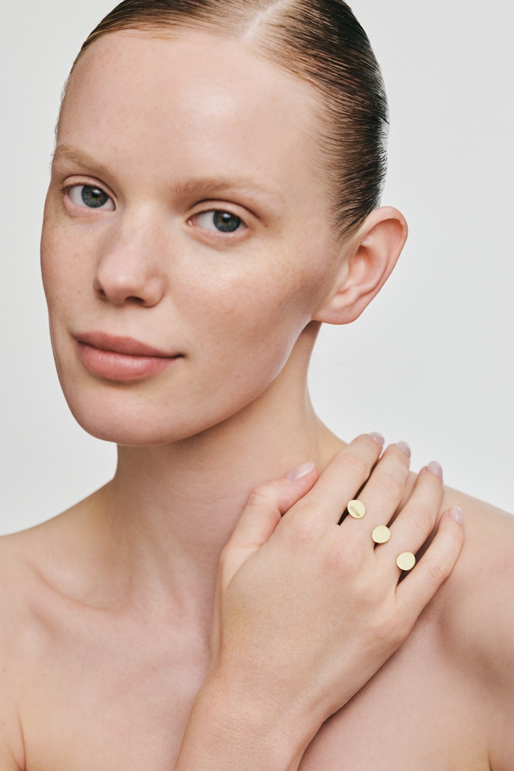 Rings Trio Flat Ring, yellow gold with modern design available now