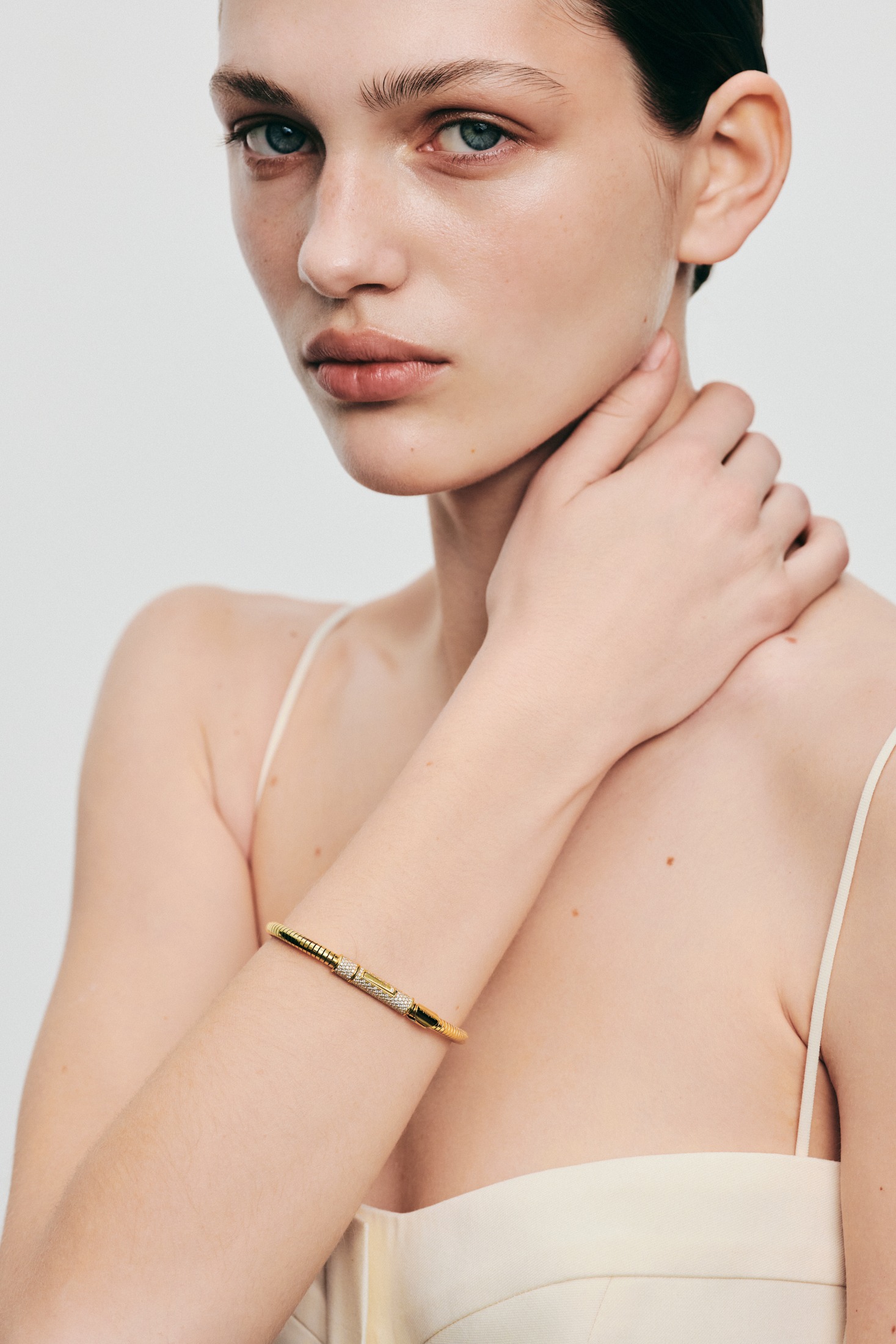 Bracelets Snake Bracelet, diamonds, yellow gold for everyday elegance