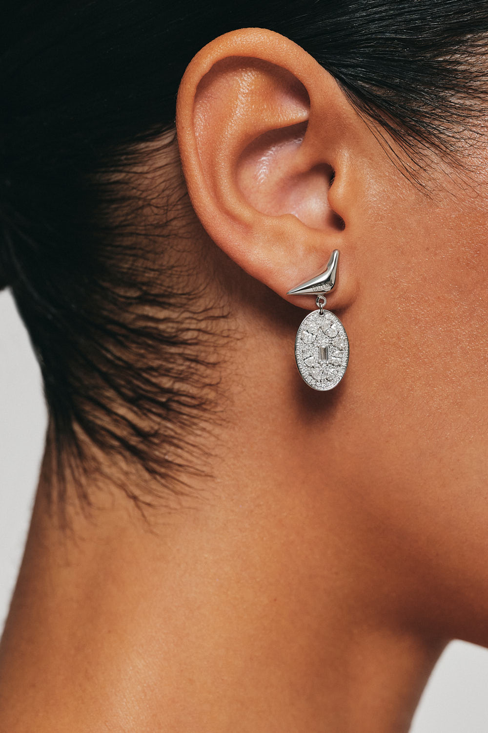 Earrings Enchanted Mirror Pavé Drop Earrings, diamonds, white gold with timeless design by Guzema