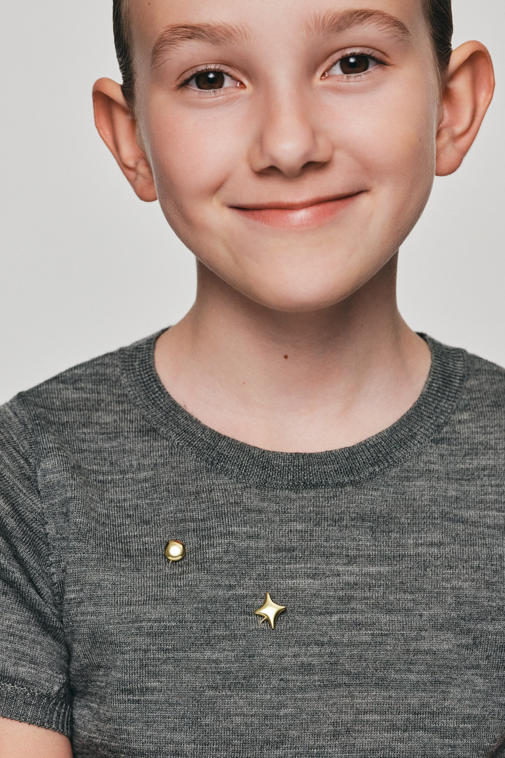 Brooches Star Brooch, yellow gold for a sophisticated look