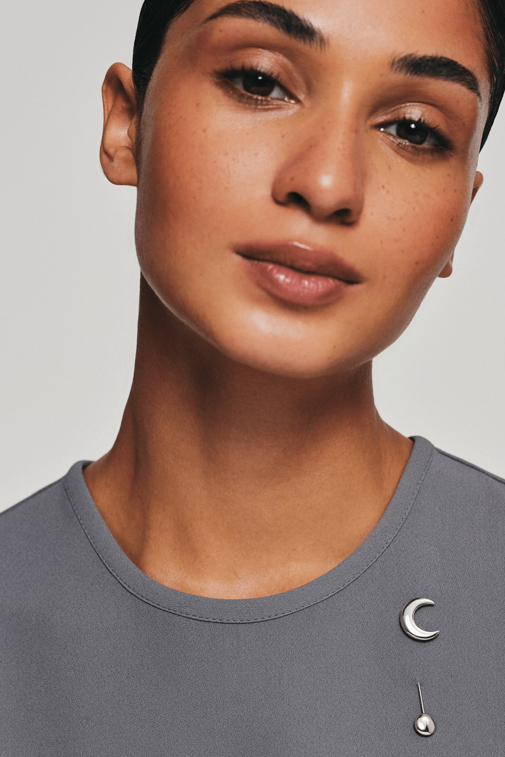 Brooches Moon Brooch, white gold for a sophisticated look