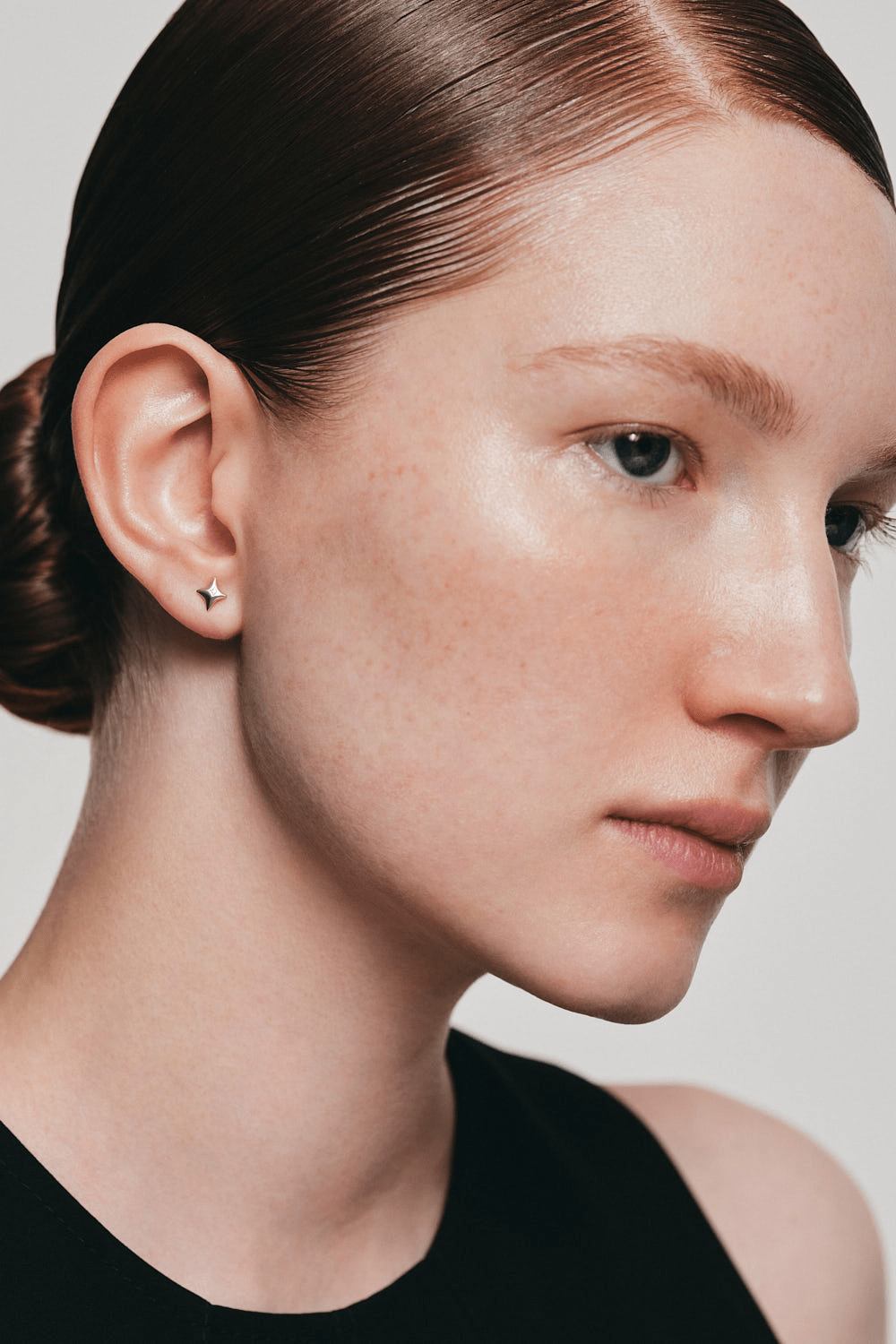 Earrings Halo Star Stud Earrings, diamonds, white gold for stylish and elegant looks