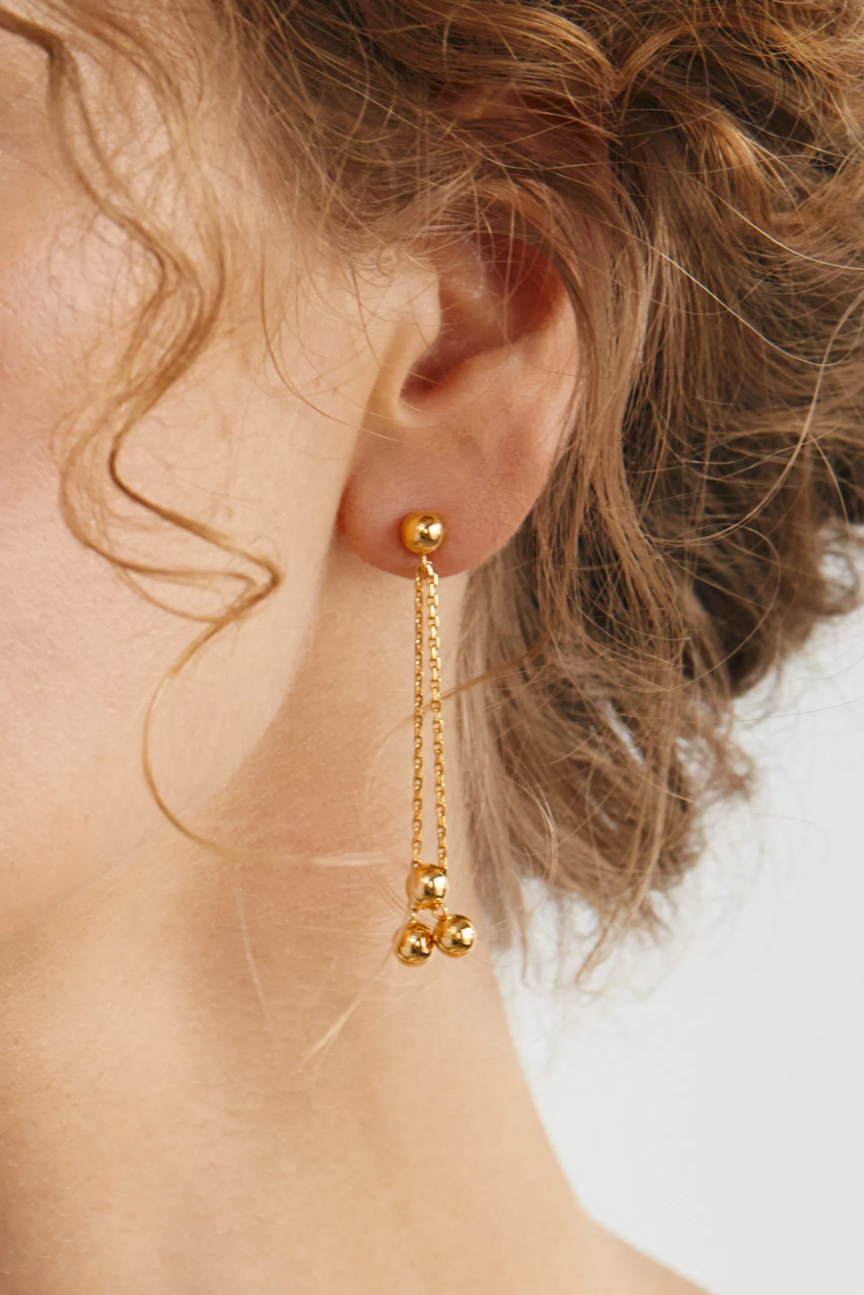Earrings Orbs Transformer Earrings, yellow gold with timeless design by Guzema