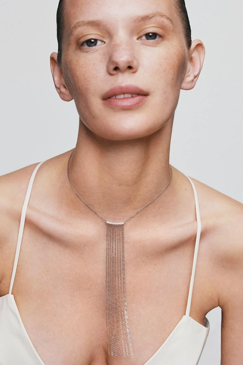 Necklaces Chainfall Necklace, diamonds, white gold with fast delivery from Guzema