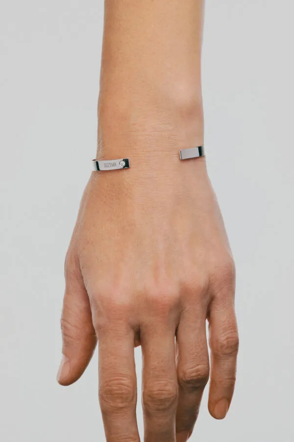 Bracelets Arc Bracelet, diamonds, white gold with modern elegance