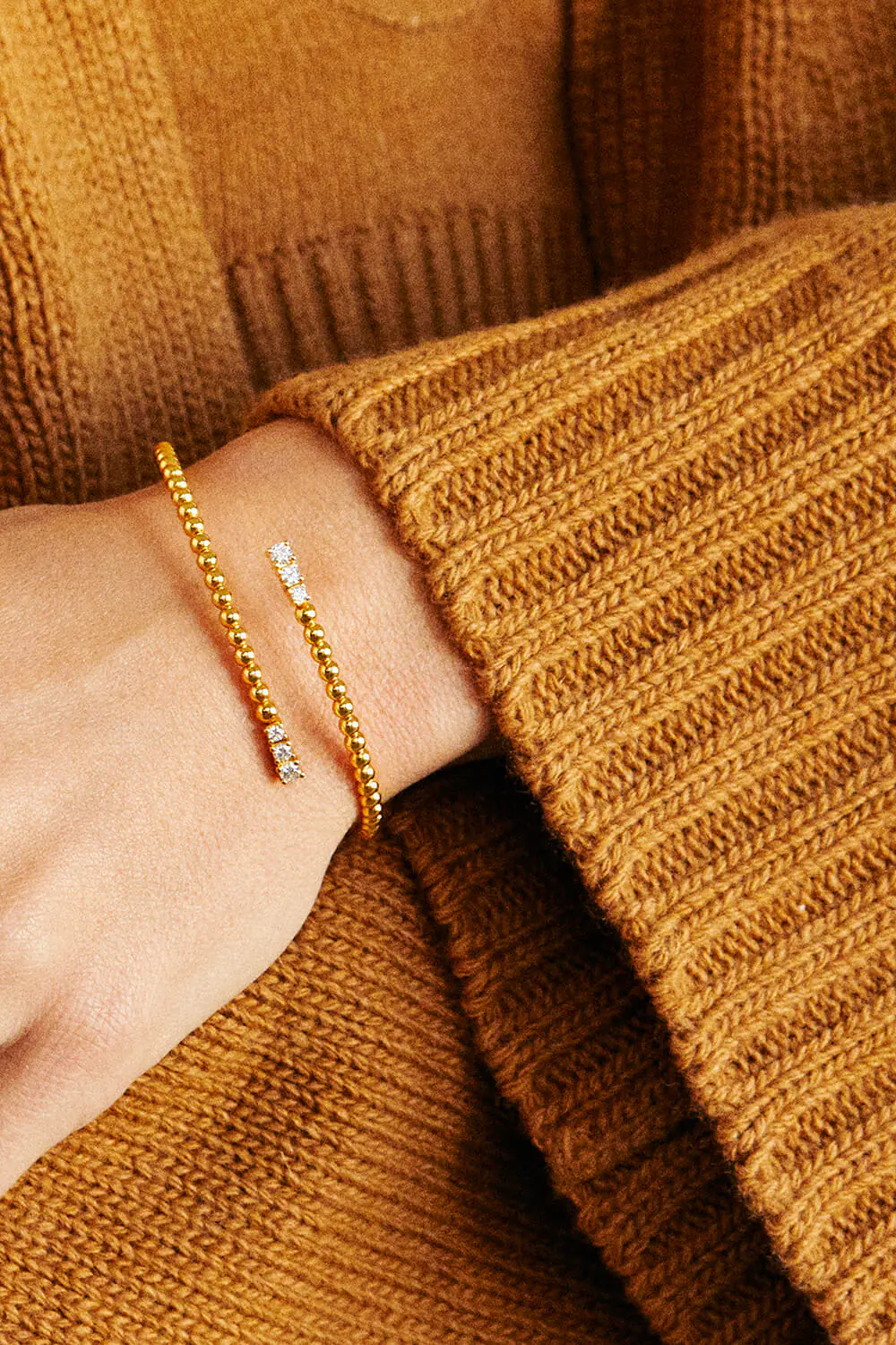 Bracelets Duo Spiral Bracelet, diamonds, yellow gold with modern elegance