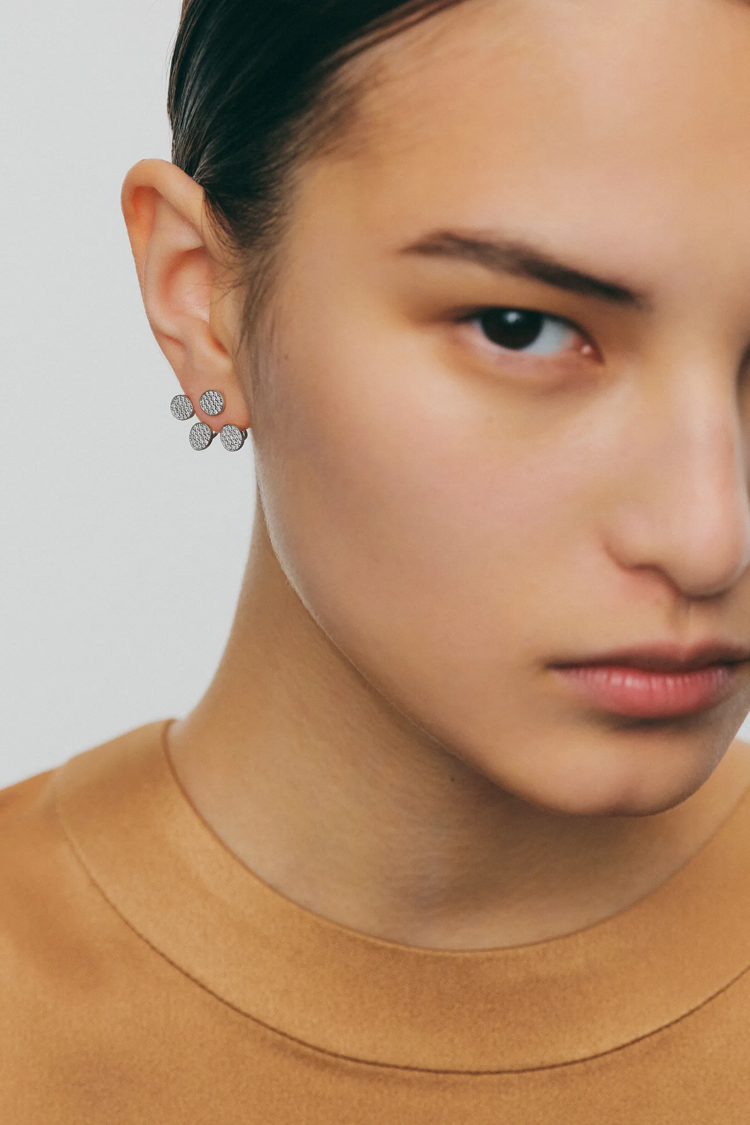 Earrings Tetra Flat Earrings, diamonds, white gold for a unique and sophisticated look