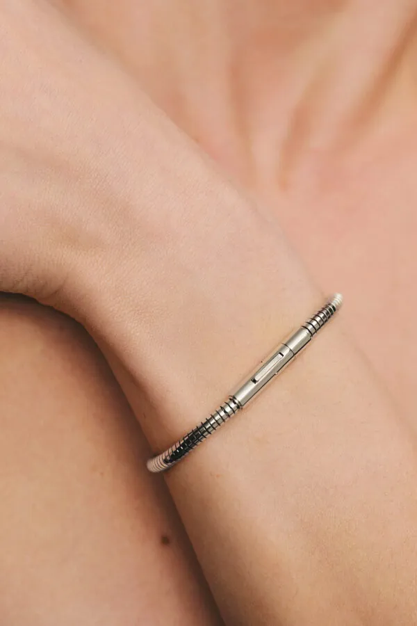 Bracelets Snake Bracelet, white gold with modern elegance
