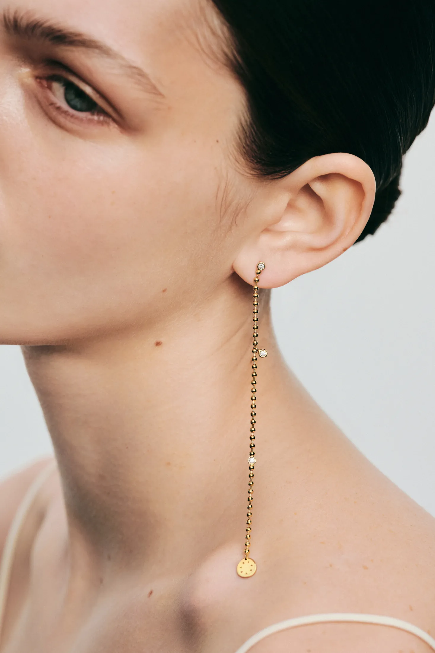 Earrings Lata Chain Eternal Earrings, diamonds, yellow gold with timeless design by Guzema