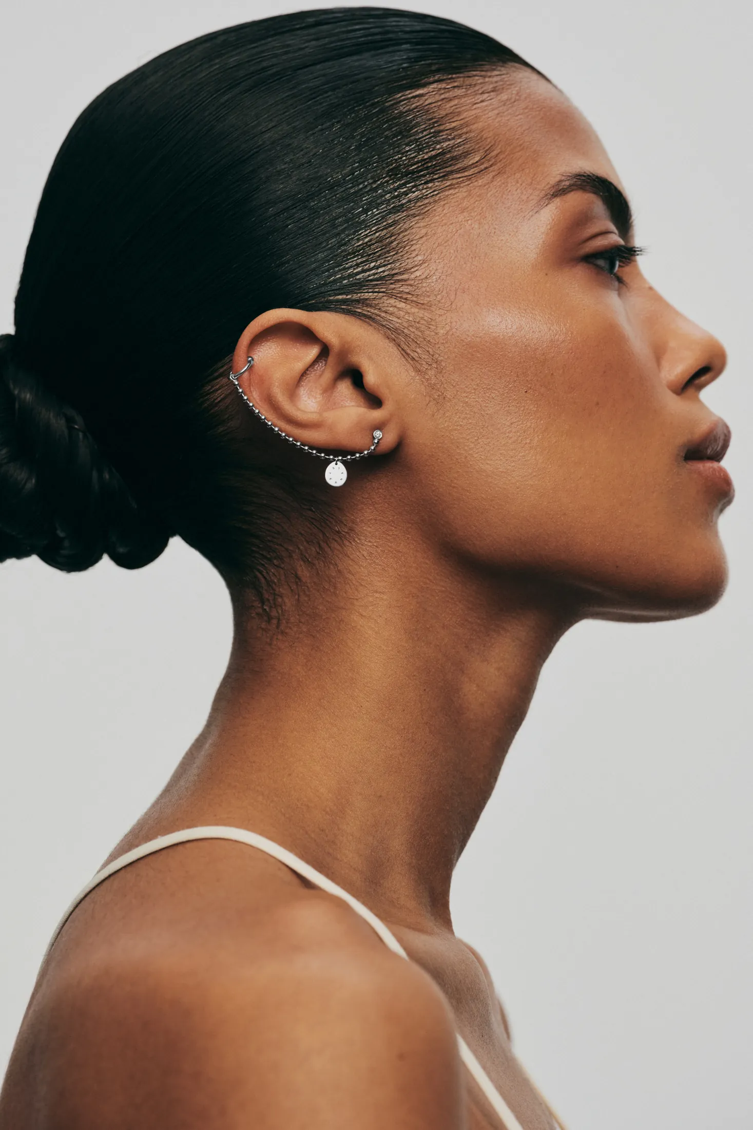 Earrings Solo Diamond Eternal Cuff-Earring, white gold for a unique and sophisticated look