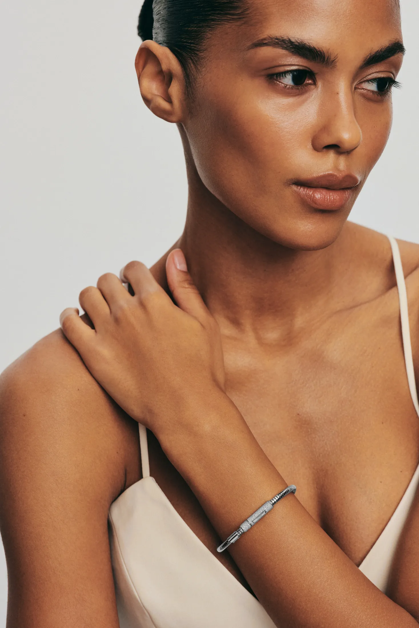 Bracelets Snake Bracelet, diamonds, white gold with high-end craftsmanship from Guzema