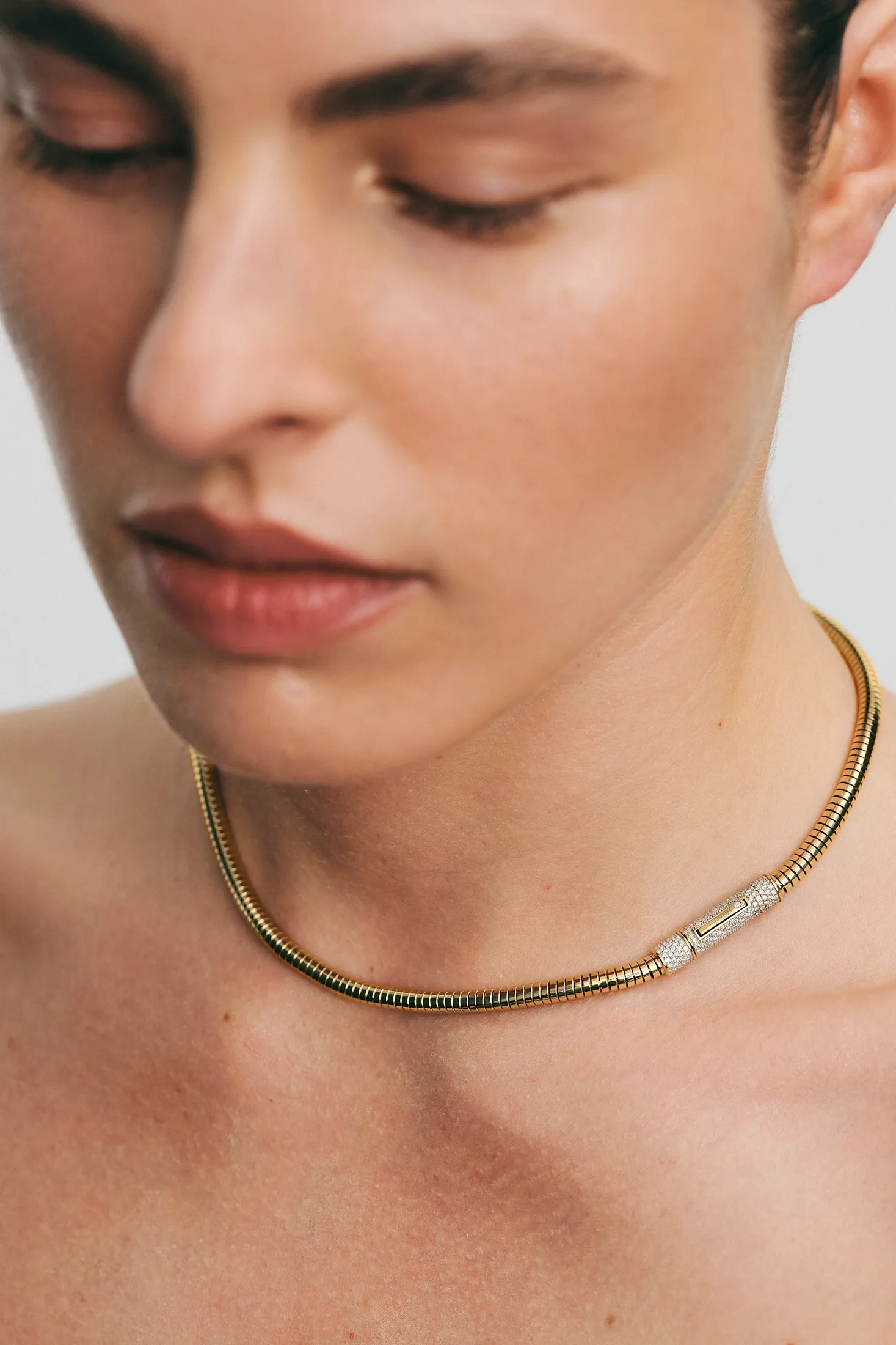 Custom Necklaces Snake Necklace, diamonds, yellow gold for a luxurious style