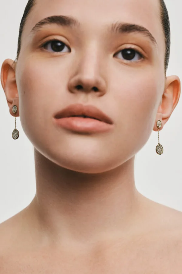 Earrings Flat Drop Earrings, diamonds, yellow gold with timeless design by Guzema
