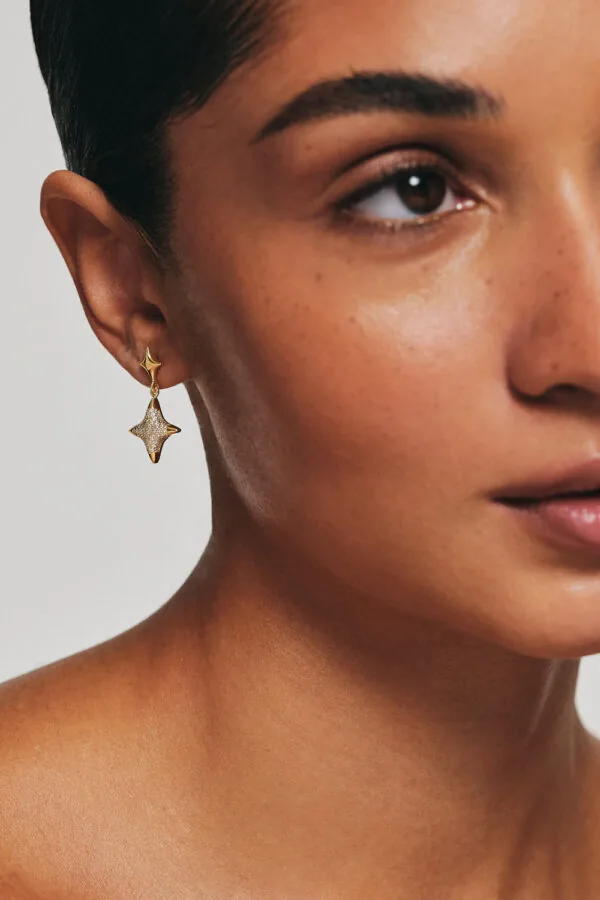 Earrings Star Drop Earrings, diamonds, yellow gold for a unique and sophisticated look