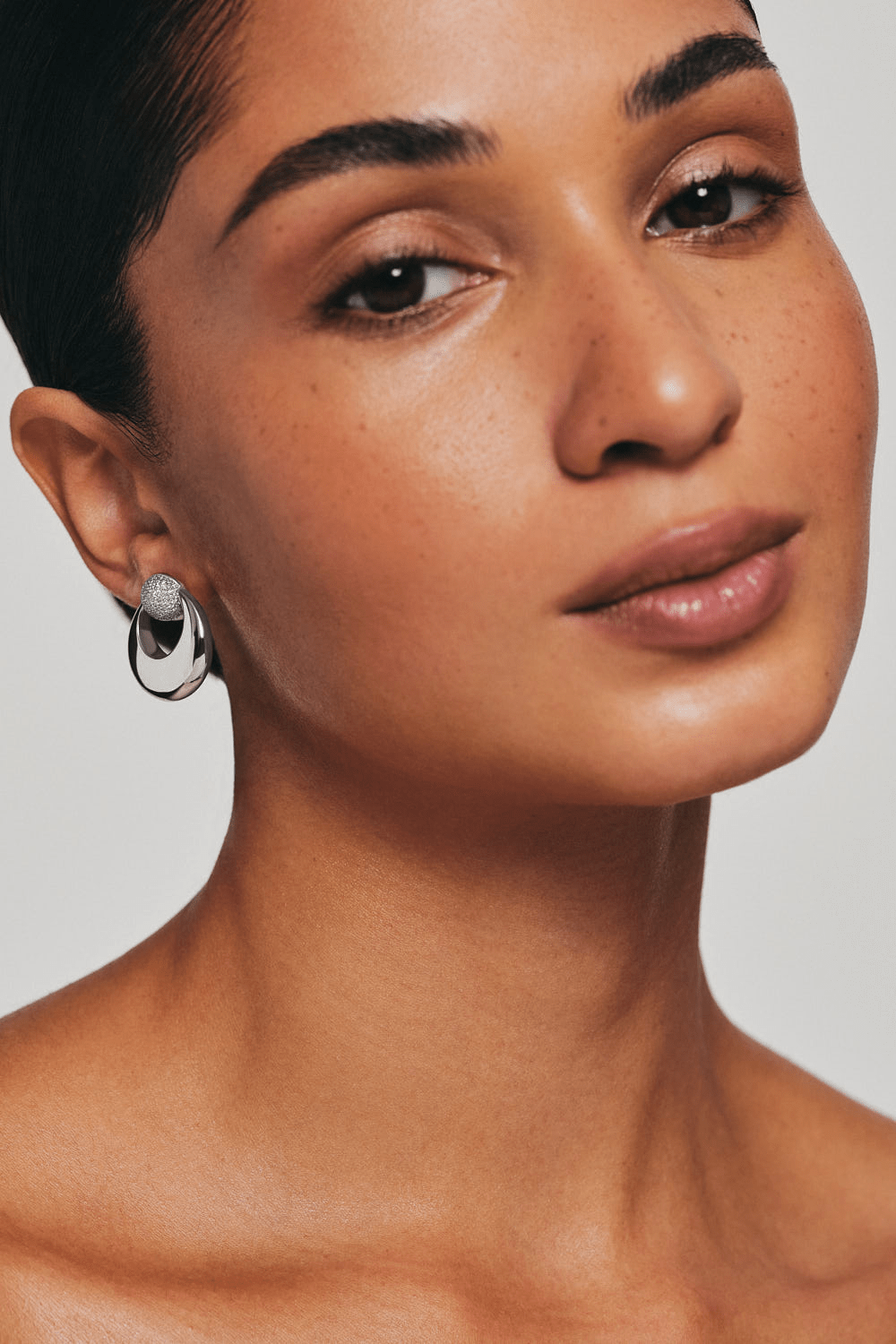 Earrings Moon and Sun Stud Earrings, diamonds, white gold with timeless design by Guzema