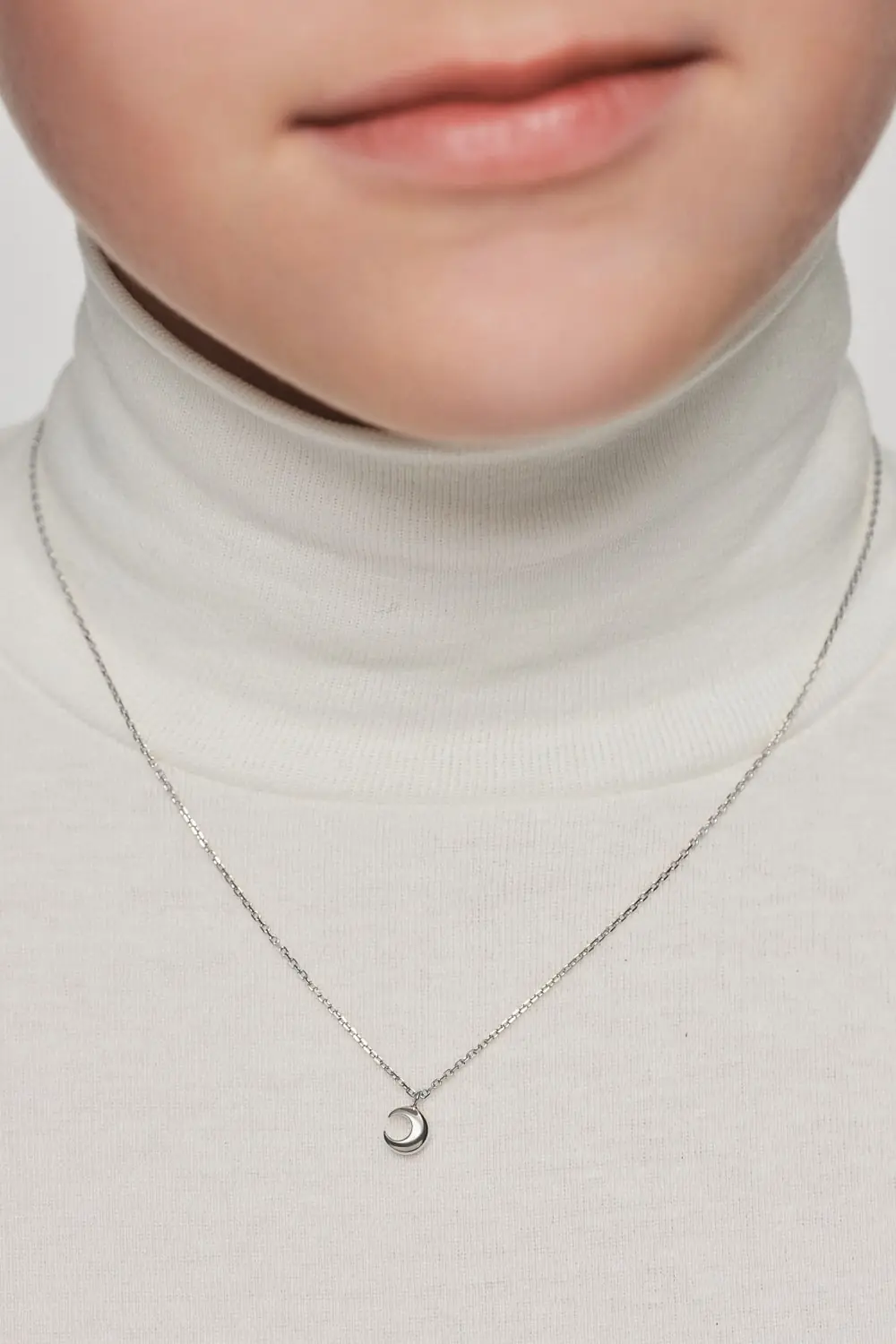 Custom Necklaces Mini Moon Pendant, white gold for a luxurious style