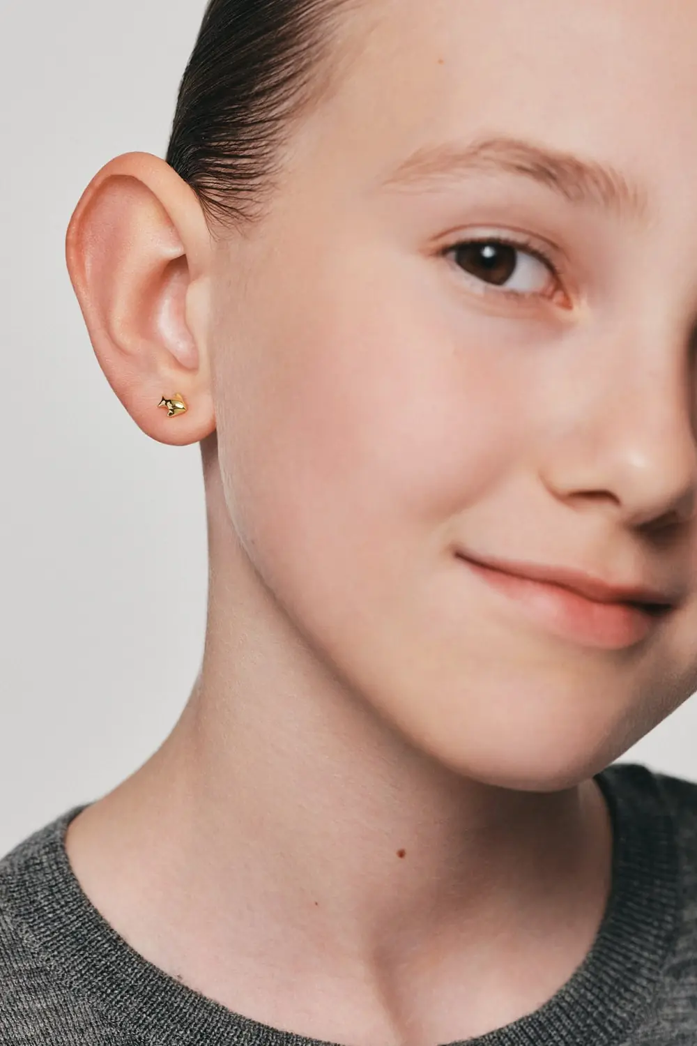 Earrings Fish Stud Earrings, yellow gold for stylish and elegant looks